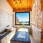 Honeymoon With Sea View Vila