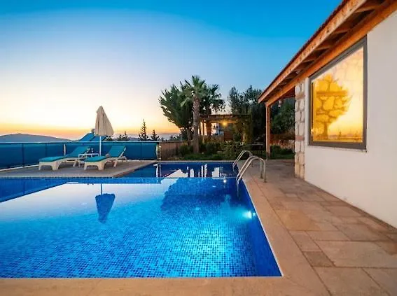 Honeymoon With Sea View Villa Kas