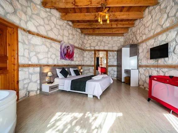 Honeymoon With Sea View *